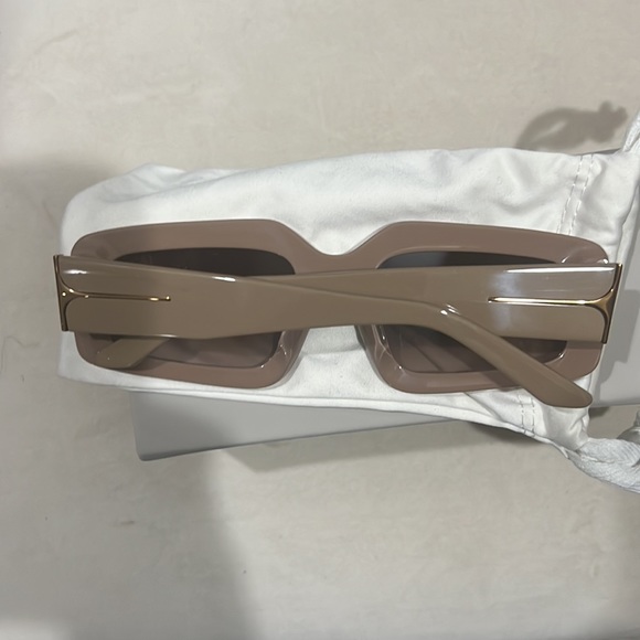 Dezi Read The Room Sunglasses - Picture 4 of 4